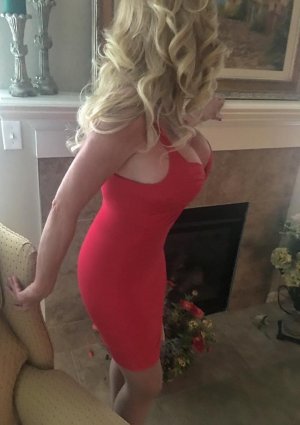 Kayleigh adult dating in Lynchburg